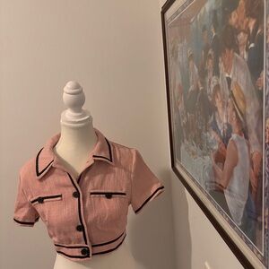 Chic Pink Tweed Cropped Jacket with Black Trim and Button Detail